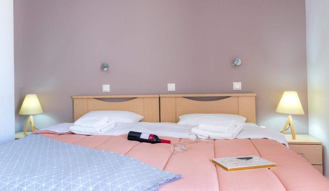 Anchris Apartment *